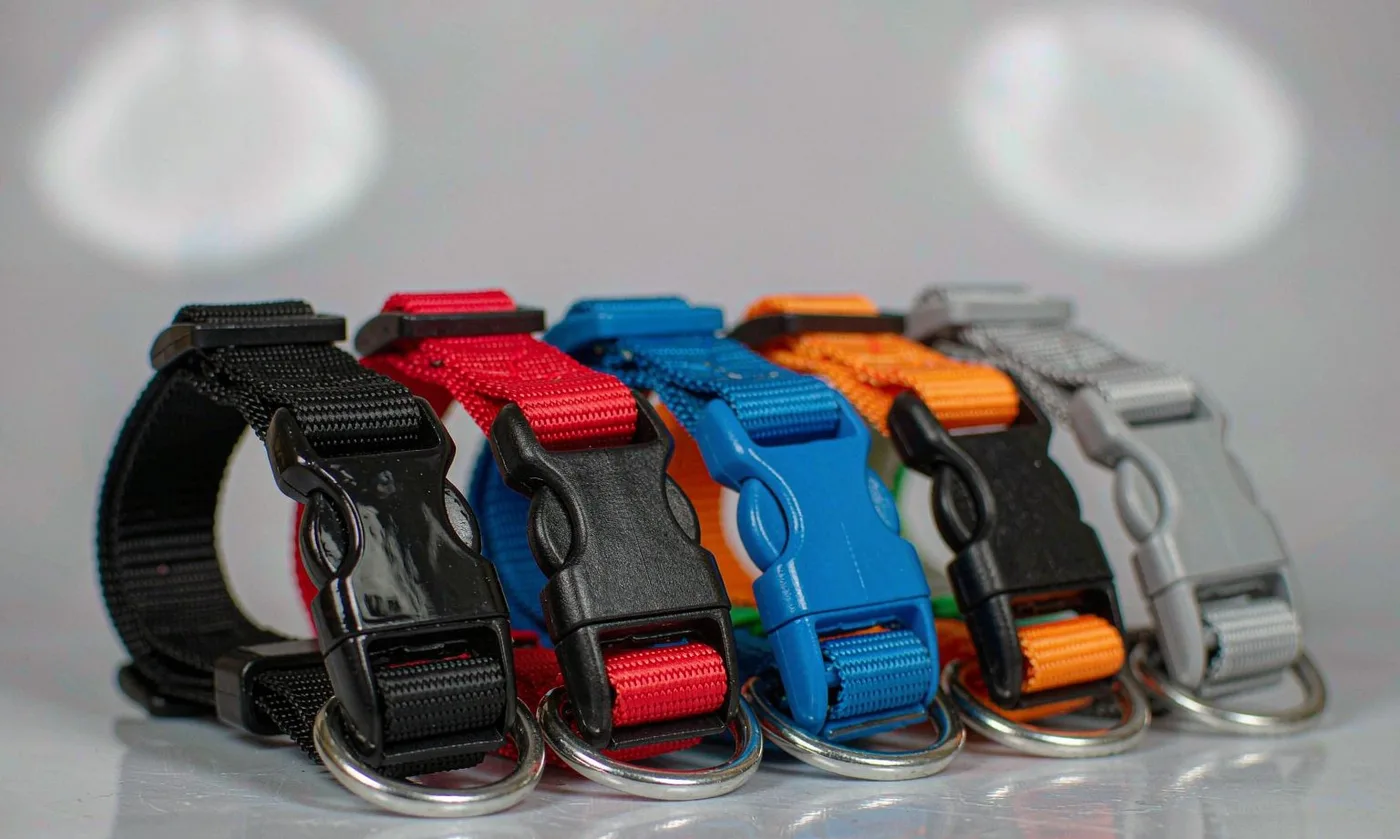 Pet Carrier Collar: Coordinated Look - detail view supplied by QUANZHOU JUNYUAN BAGS