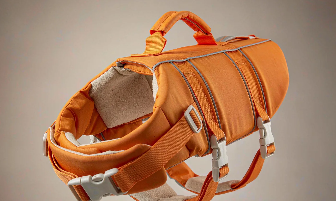 Pet Carrier Life Jacket: Water Safety - detail view supplied by QUANZHOU JUNYUAN BAGS